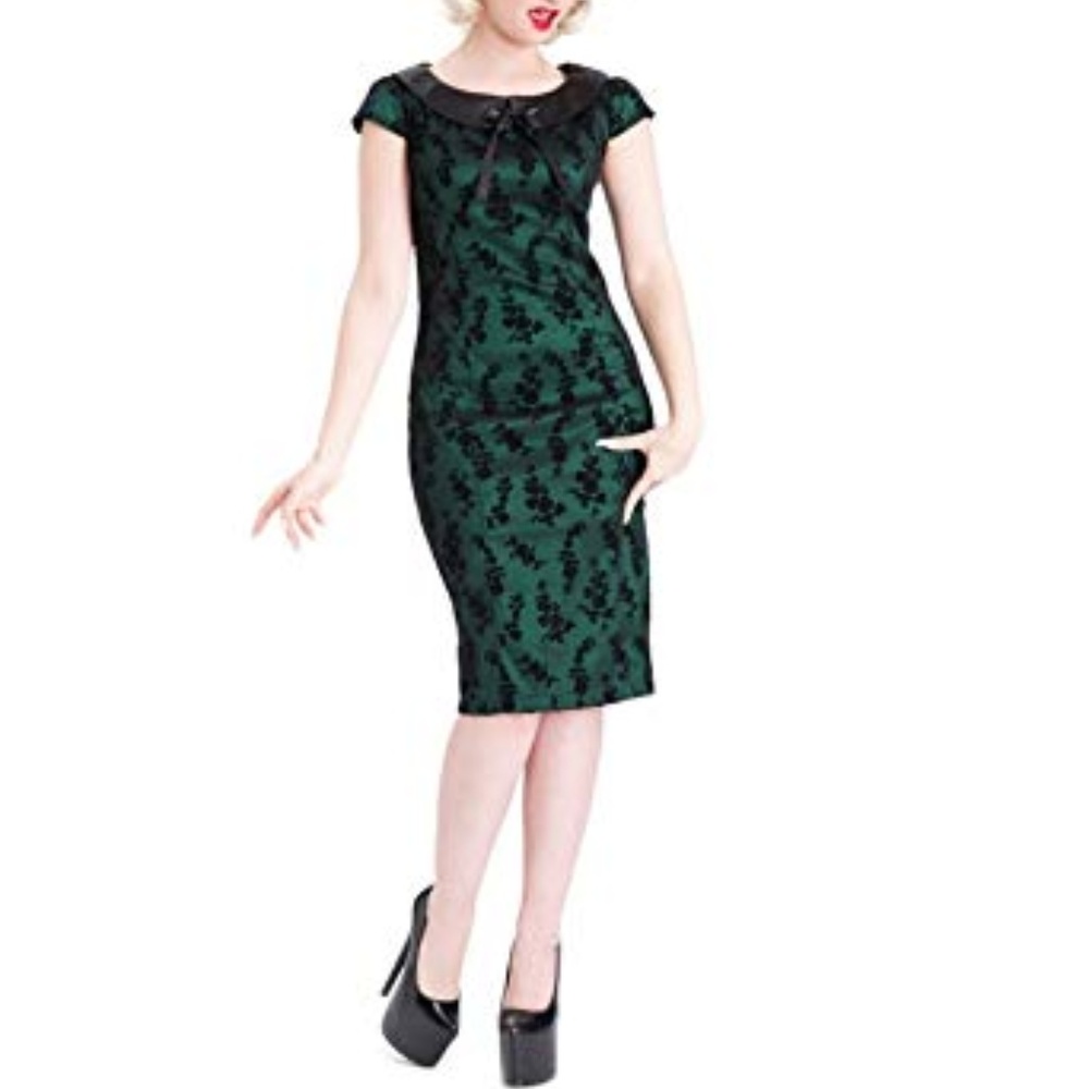 Green Lace Sheath Dress with Contrast Collar - Women